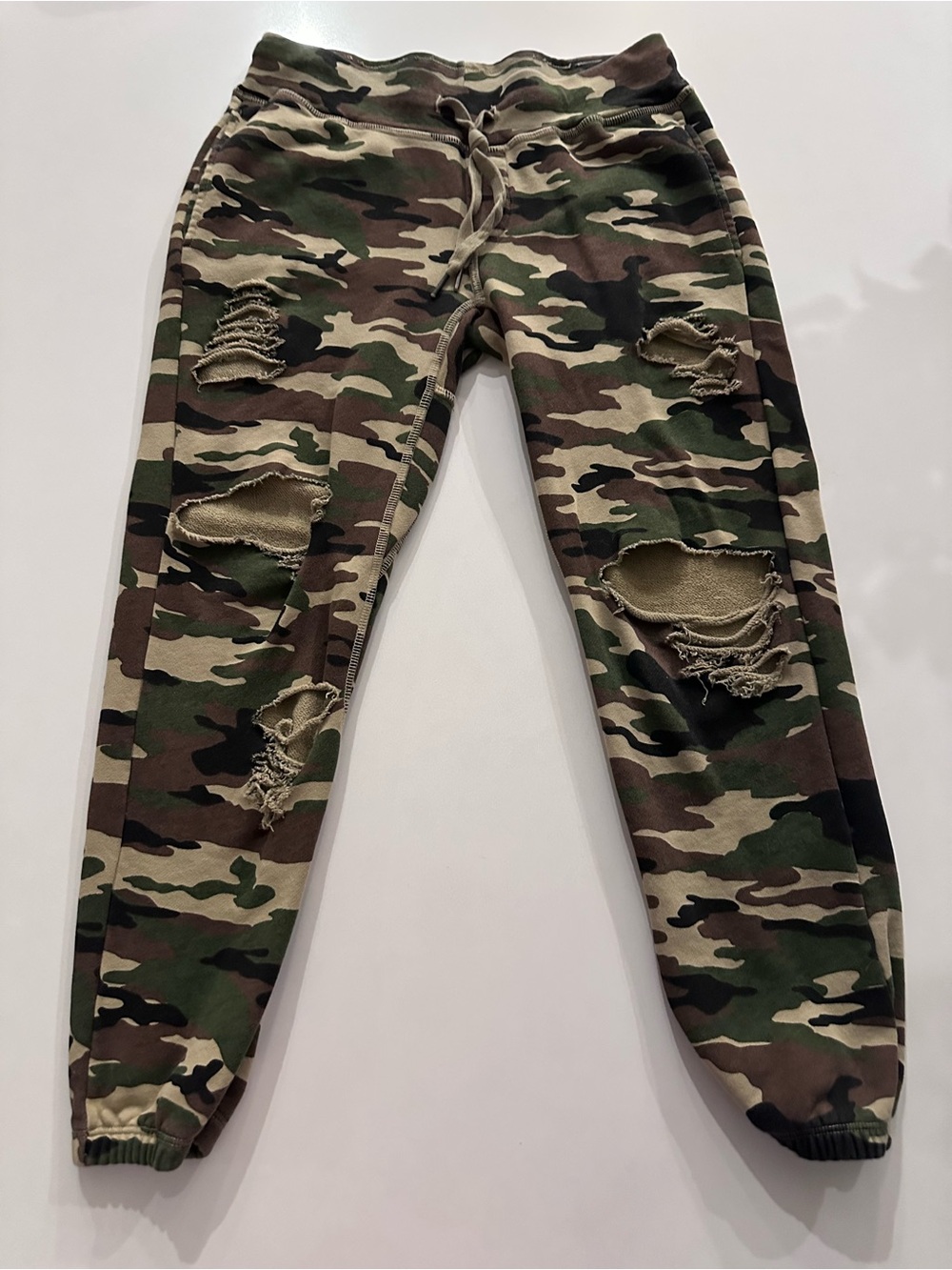 NSF116 - NSF Distressed Camo Jogger Sweatpants Relaxed Fit Size Medium